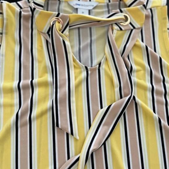 Liz Claiborne Sleeveless Blouse w/Tie at Neck - Size Medium - EUC - Picture 6 of 10